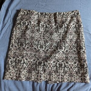 Woman's skirt size 16